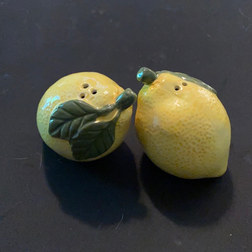 Lemon salt snd pepper shaker